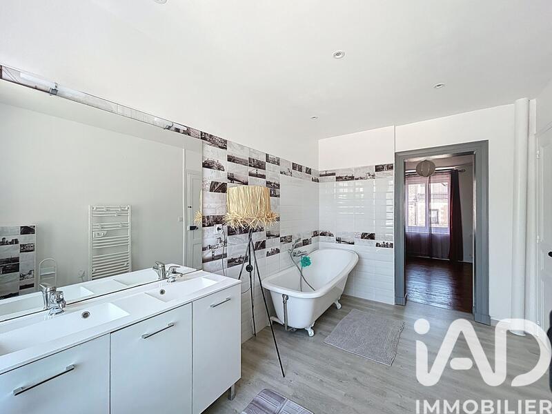 Maison de ville - 160 m² - 4 pièces