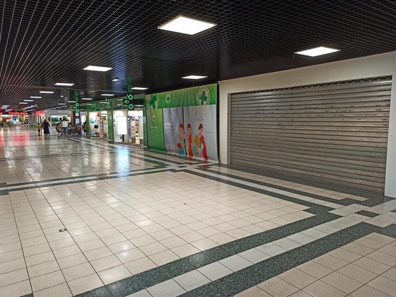 Local commercial - 128 m²