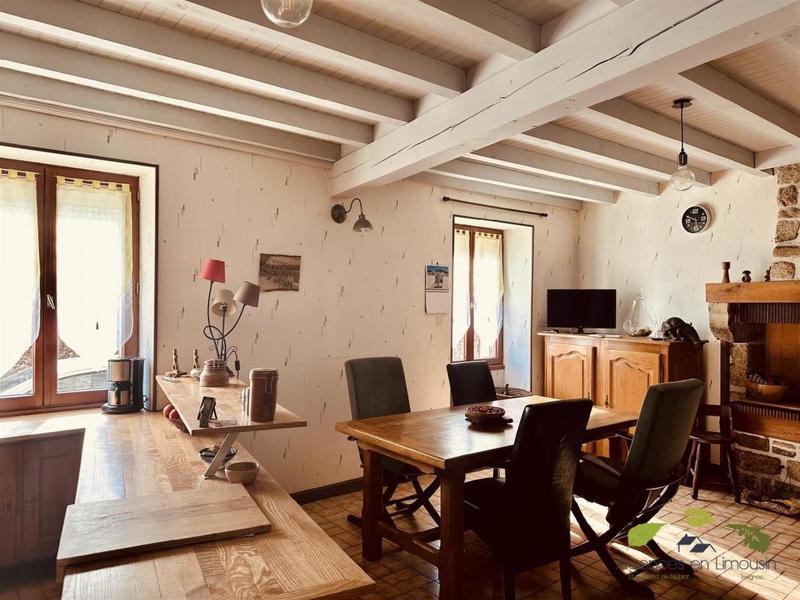 Propriété - 117 m² - 8 pièces