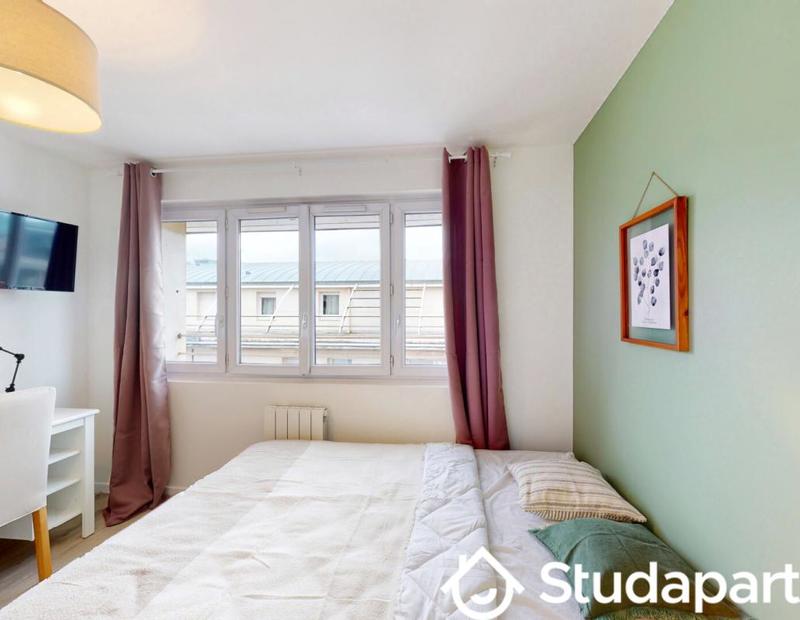 Chambre - 11 m² - 1 pièce