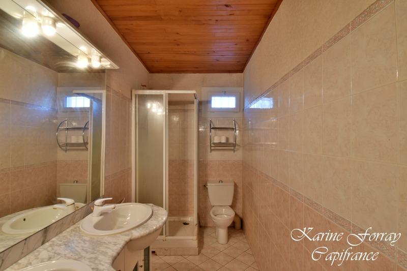 Maison - 135 m² - 6 pièces