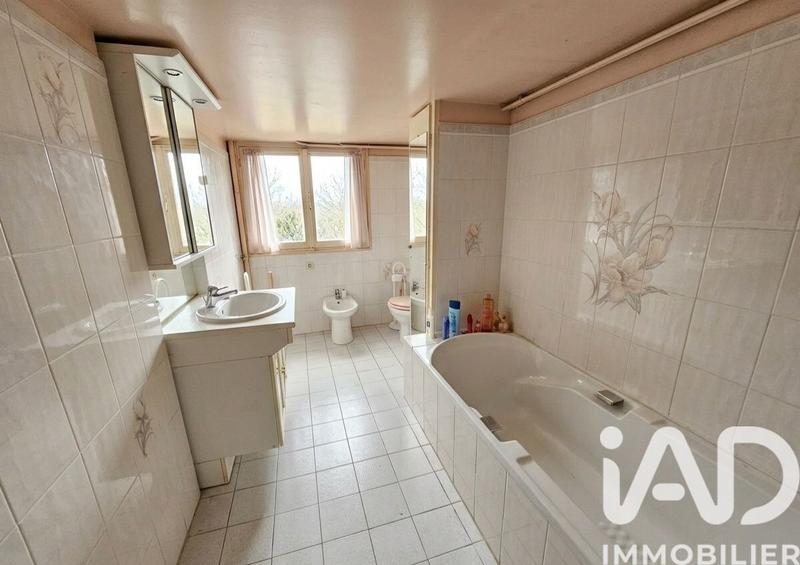 Maison - 105 m² - 5 pièces