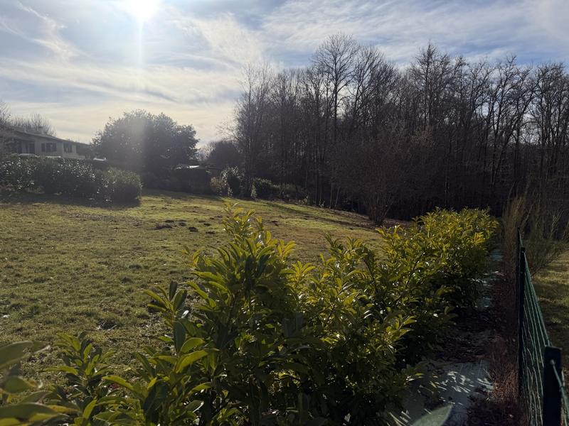 Terrain - 1 500 m²