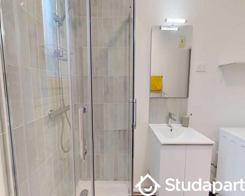 Chambre - 110 m² - 1 pièce