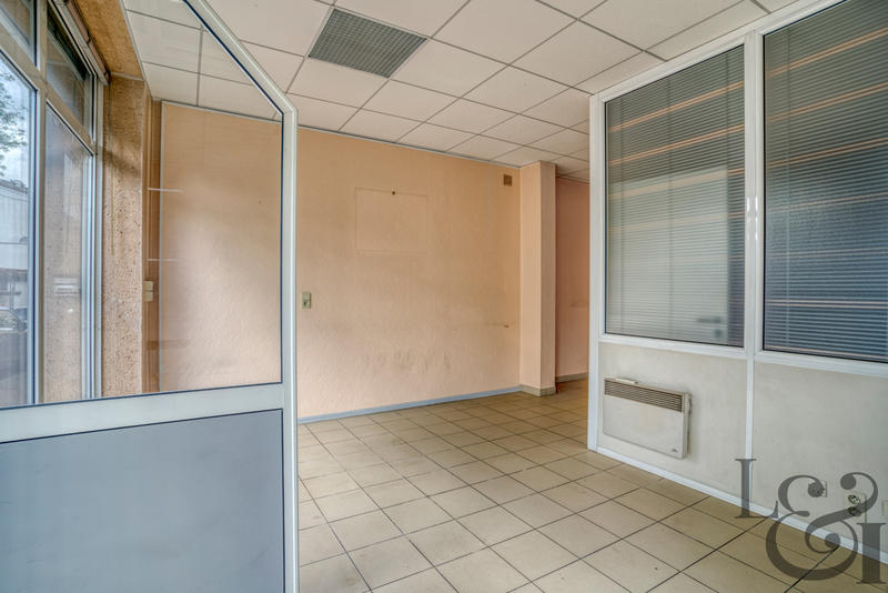 Local commercial - 95 m² - 3 pièces