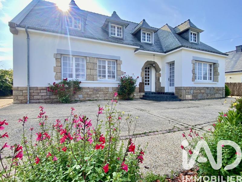 Maison - 150 m² - 8 pièces