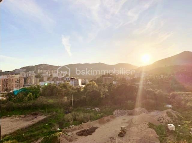 Appartement - 96 m² - 4 pièces