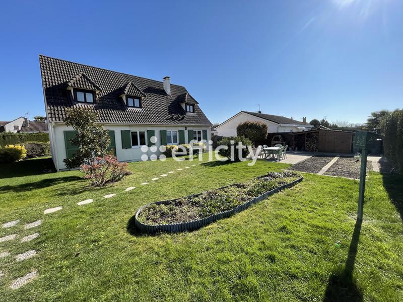 Maison - 155 m² - 8 pièces