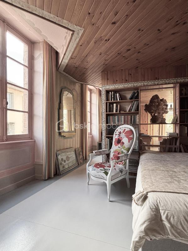 Immeuble - 390 m² - 10 pièces