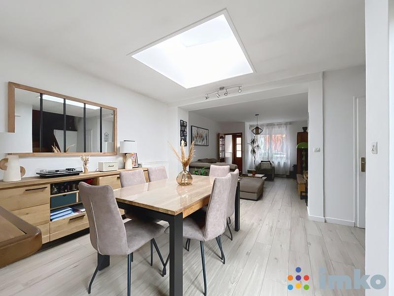 Maison - 80 m² - 5 pièces