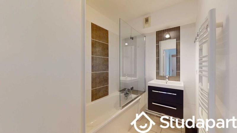 Chambre - 12 m² - 1 pièce