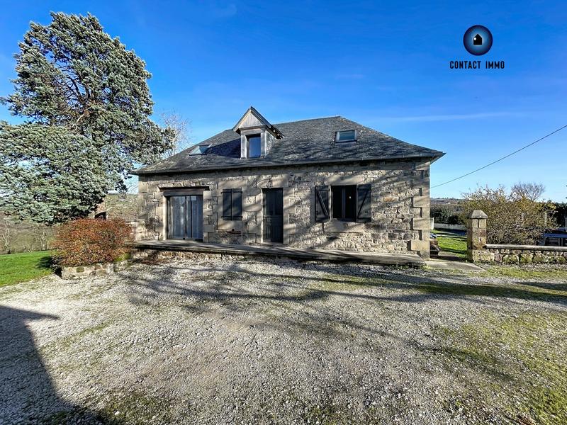 Maison - 210 m² - 10 pièces