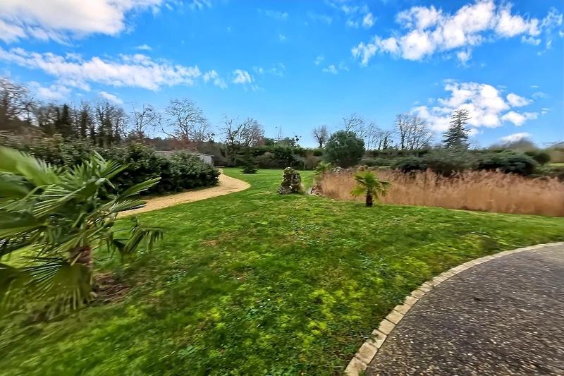 Maison - 206 m² - 7 pièces