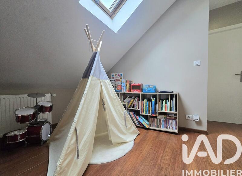 Maison - 136 m² - 6 pièces