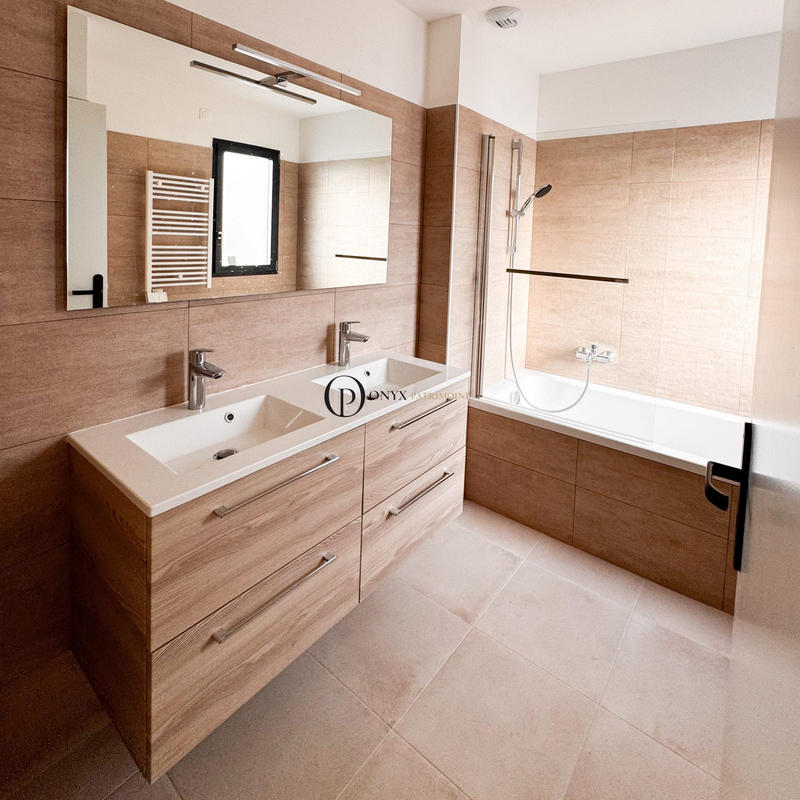 Villa - 95 m² - 3 pièces