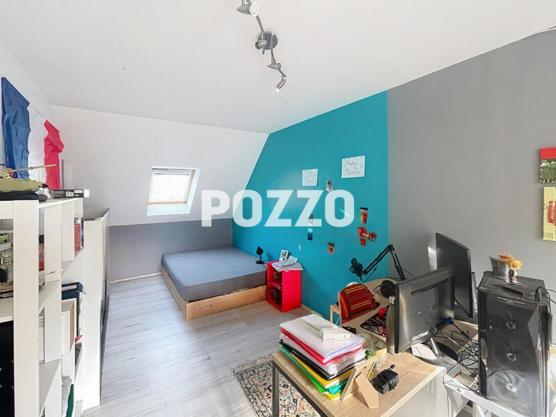 Maison - 98 m² - 6 pièces