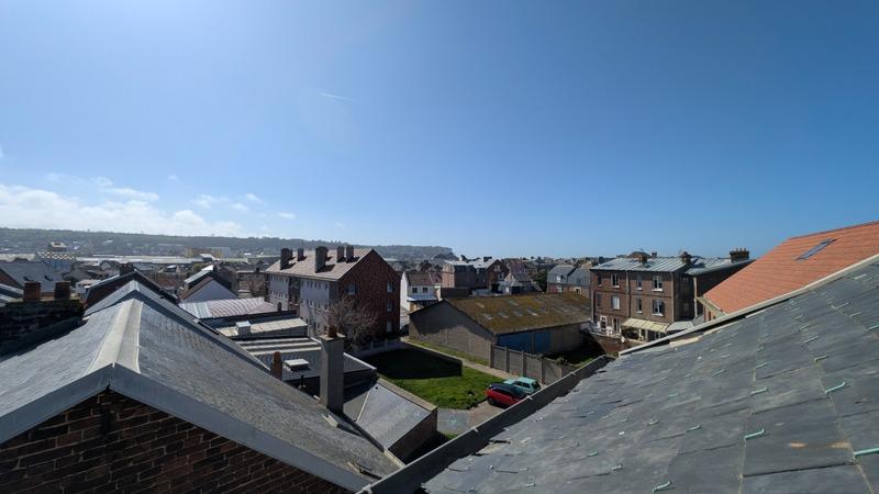 Maison de ville - 155 m² - 10 pièces