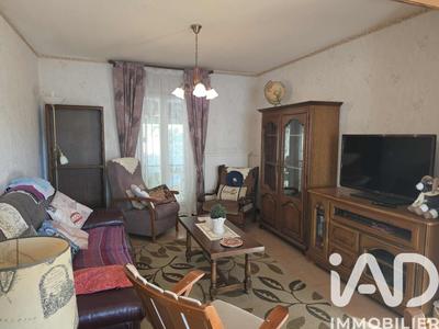 Maison - 92 m² - 5 pièces