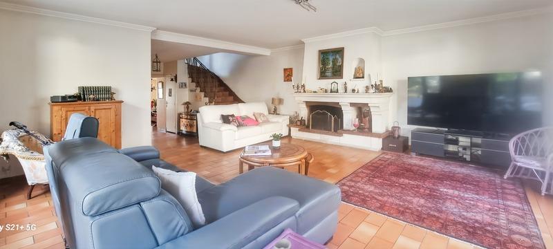 Maison - 151 m² - 6 pièces