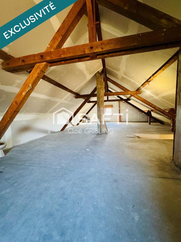 Maison - 239 m² - 7 pièces