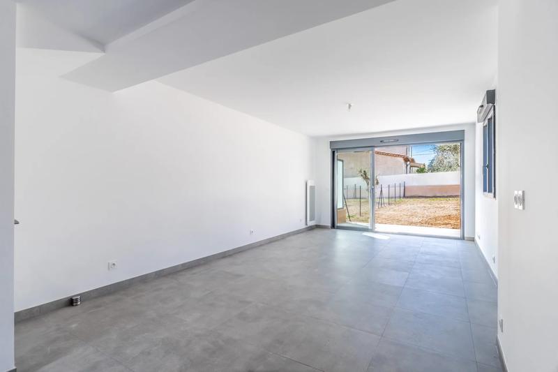 Immeuble - 308 m² - 14 pièces