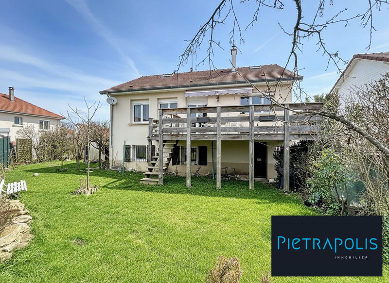 Maison - 105 m² - 5 pièces