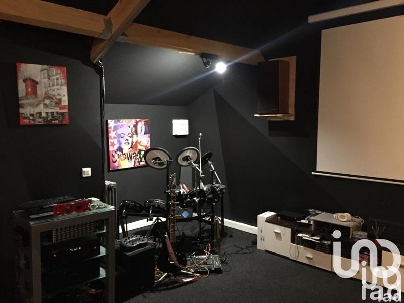 Maison - 300 m² - 10 pièces