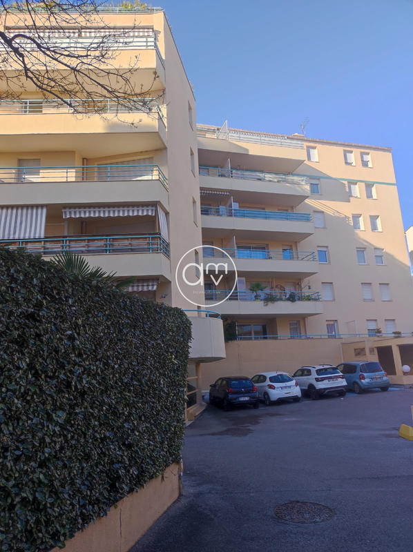 Appartement - 106 m² - 5 pièces