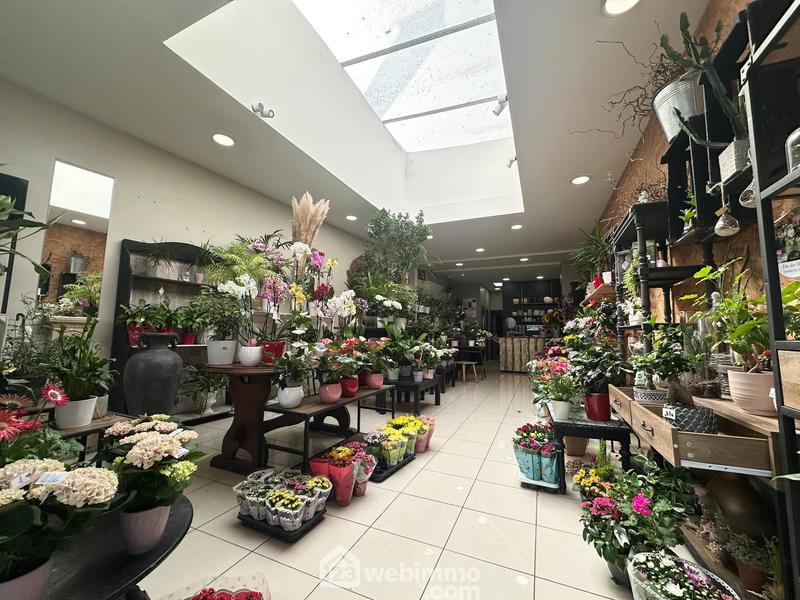 Local commercial - 89 m² - 3 pièces