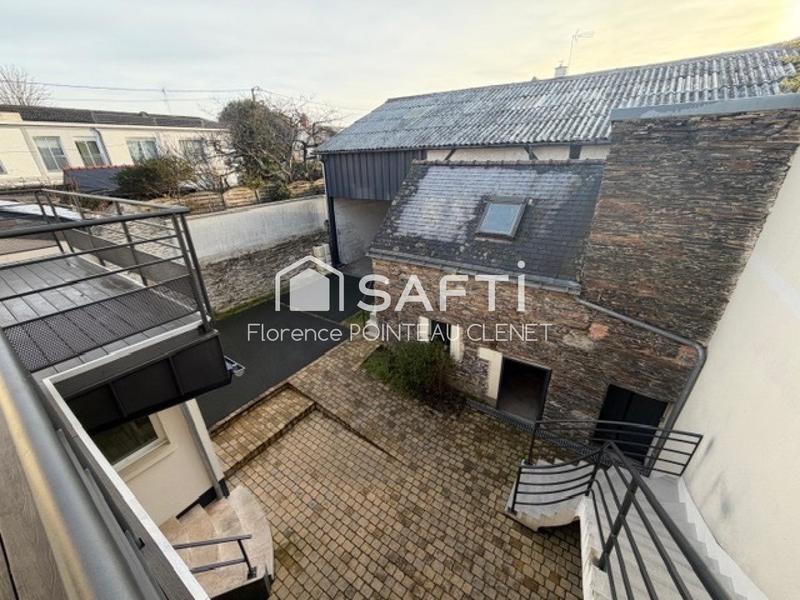 Maison - 203 m² - 10 pièces