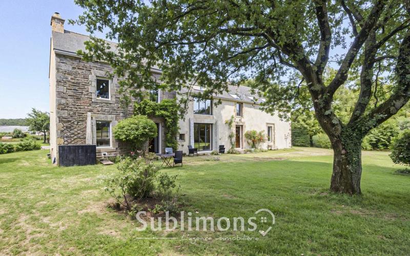 Longère - 258 m² - 8 pièces