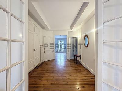 Appartement - 138 m² - 5 pièces