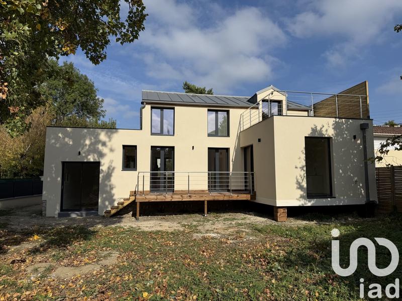 Maison - 130 m² - 5 pièces