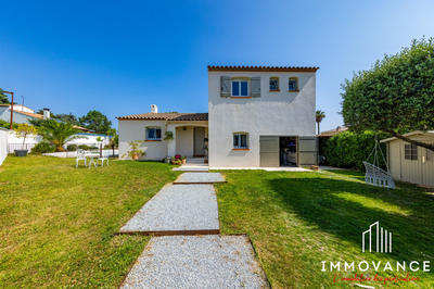 Villa - 122 m² - 4 pièces