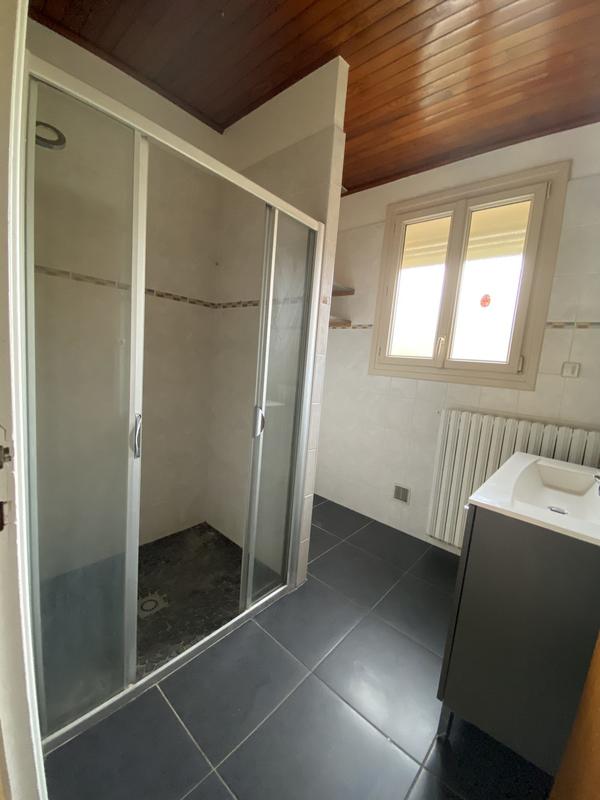 Maison - 137 m² - 8 pièces