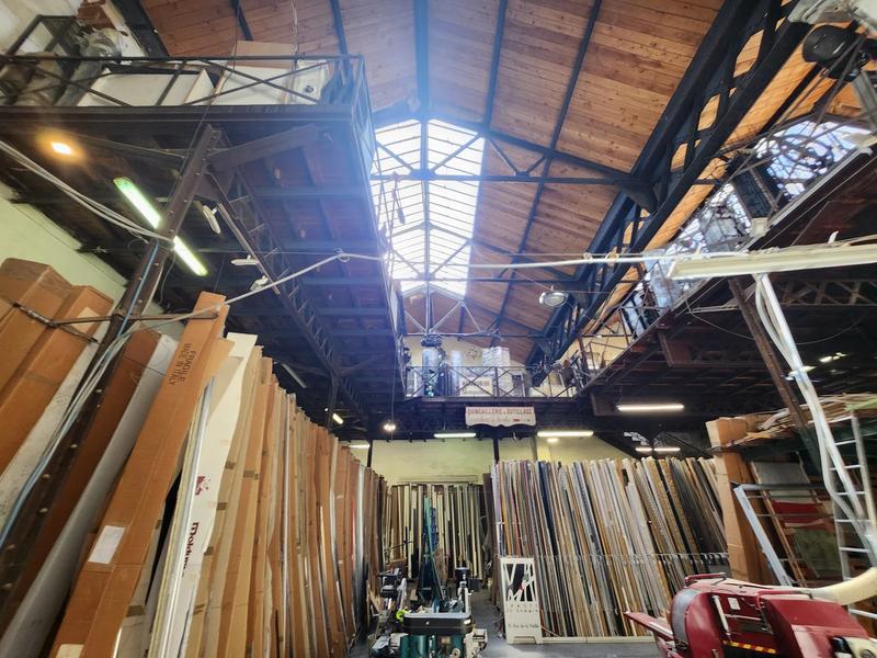 Entrepôt - 750 m² - 5 pièces