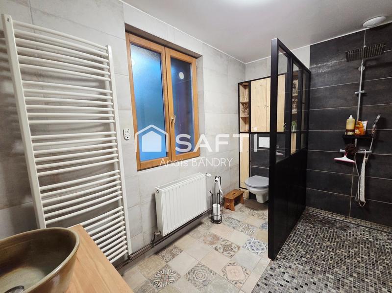 Maison - 175 m² - 10 pièces