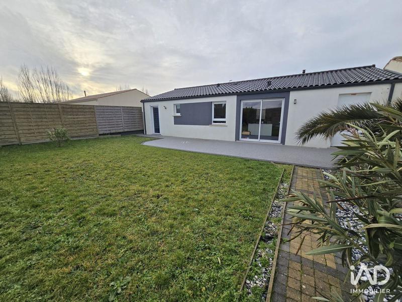 Maison - 93 m² - 4 pièces