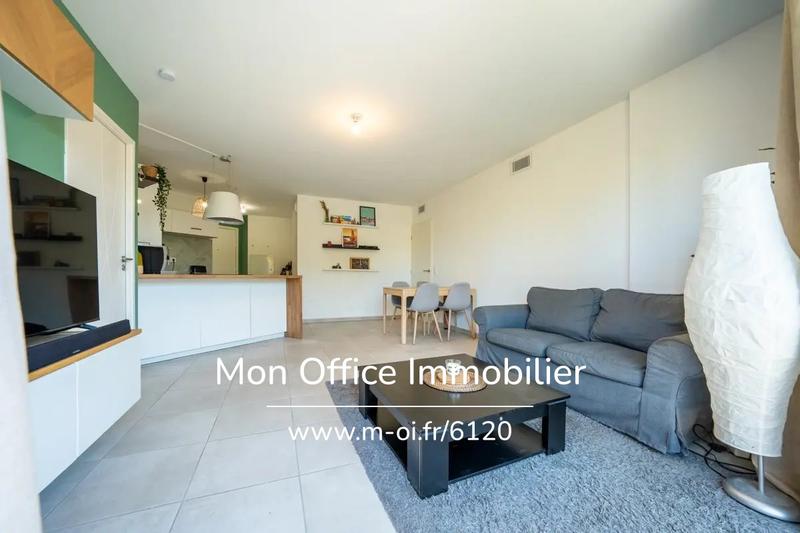 Appartement - 75 m² - 4 pièces