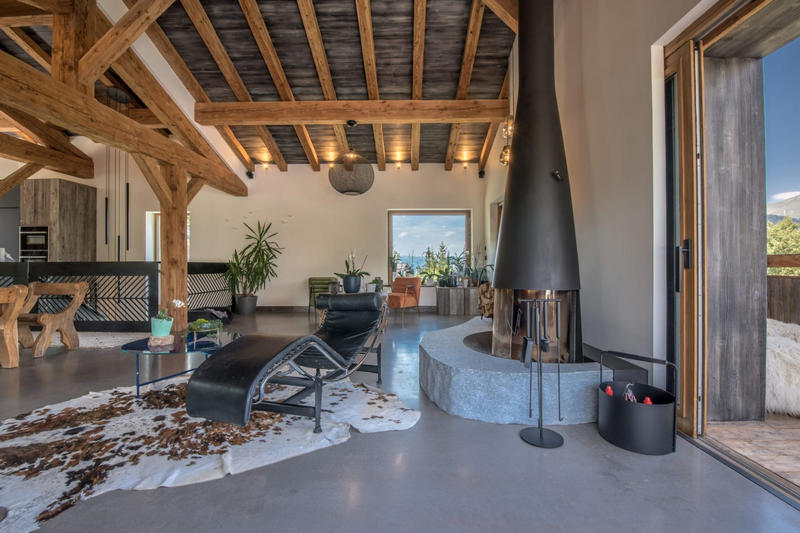 Châlet - 240 m² - 8 pièces