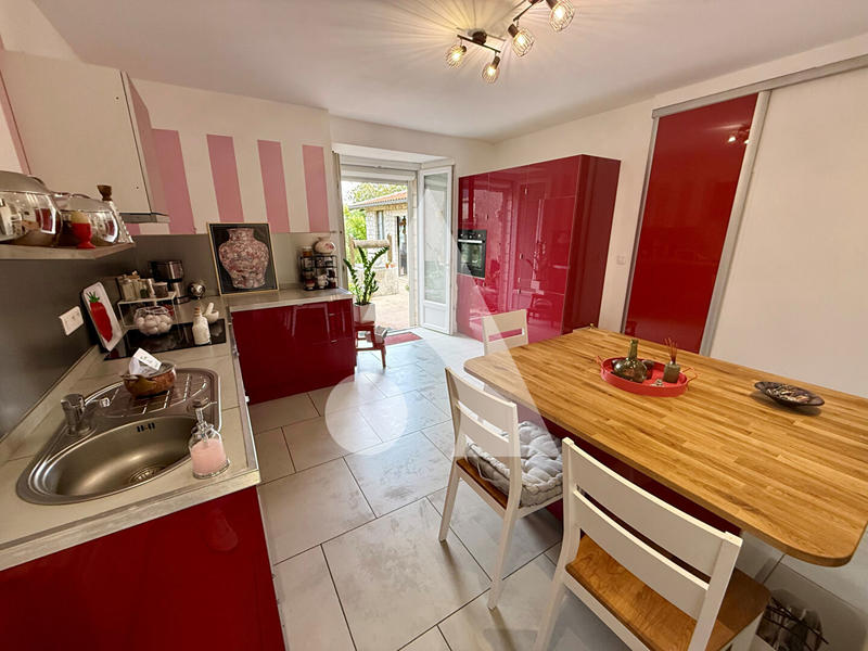 Maison - 110 m² - 4 pièces