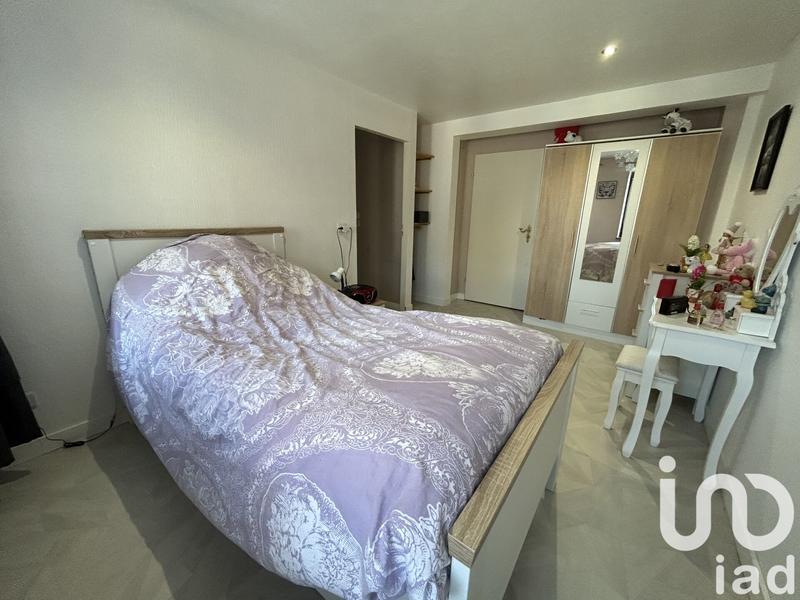 Maison - 235 m² - 9 pièces