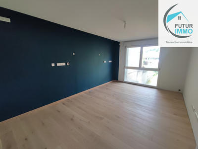 Maison - 325 m² - 9 pièces