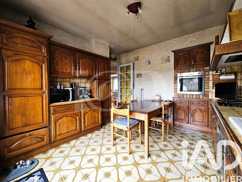 Maison - 163 m² - 8 pièces