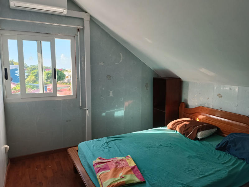 Maison - 136 m² - 8 pièces