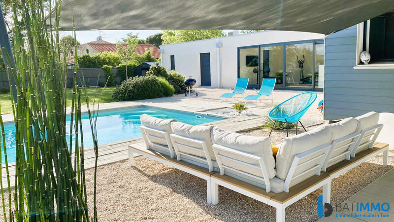 Maison - 196 m² - 5 pièces