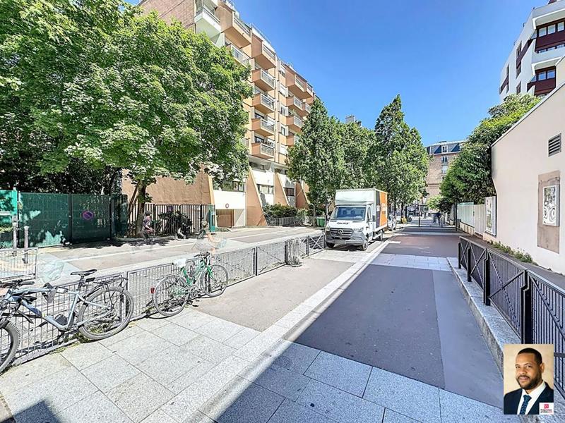 Parking / Garage - 11 m²