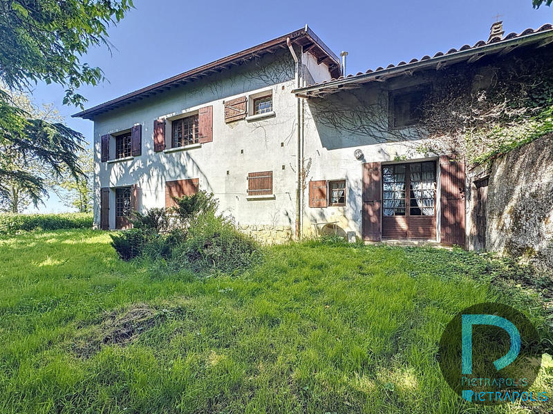 Maison ancienne - 209 m² - 6 pièces