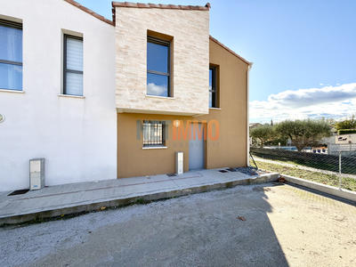 Villa - 90 m² - 4 pièces