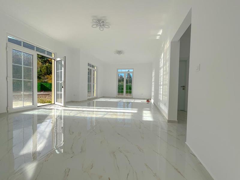 Maison - 176 m² - 6 pièces